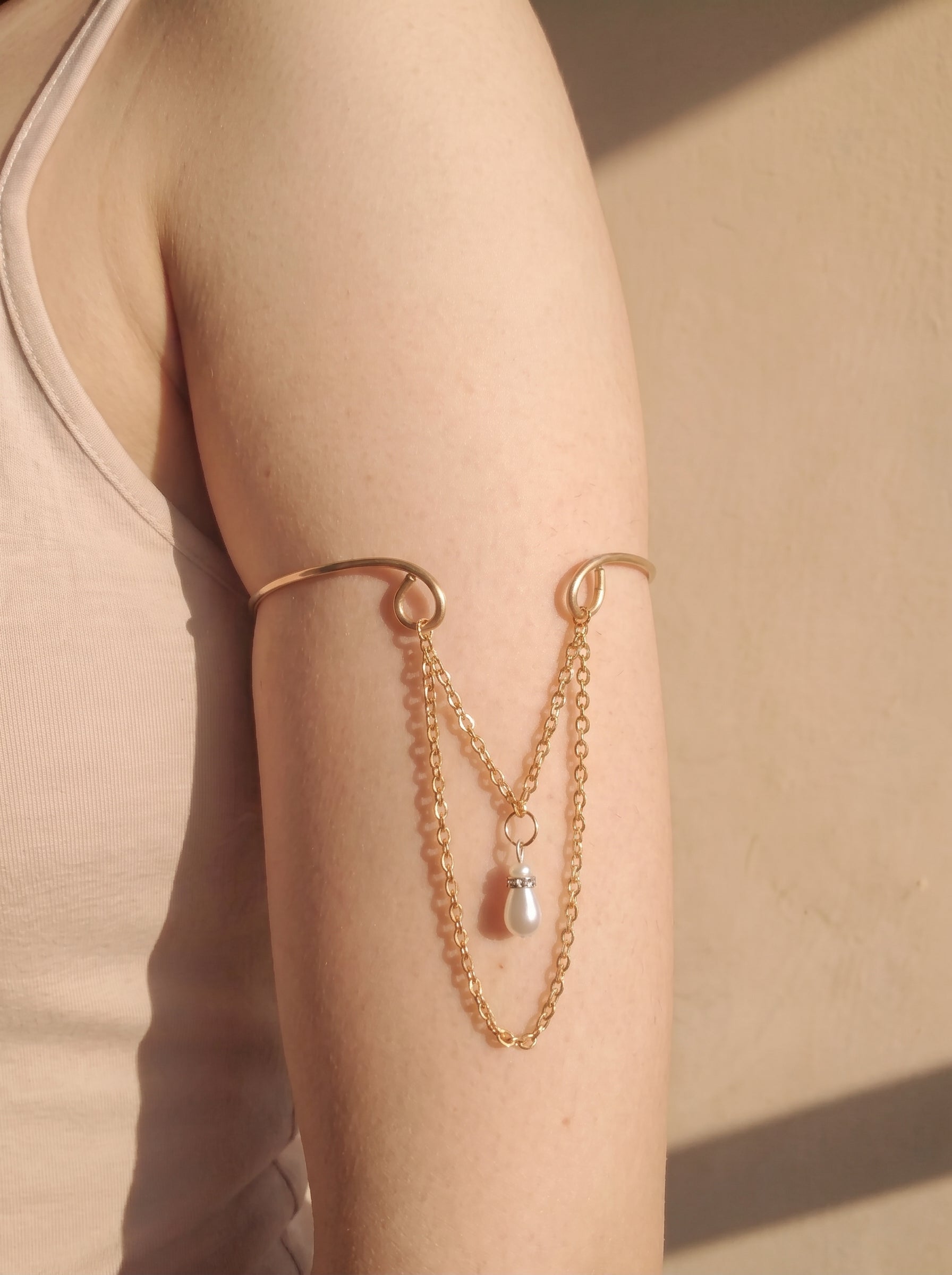 Arm cuff-Chain