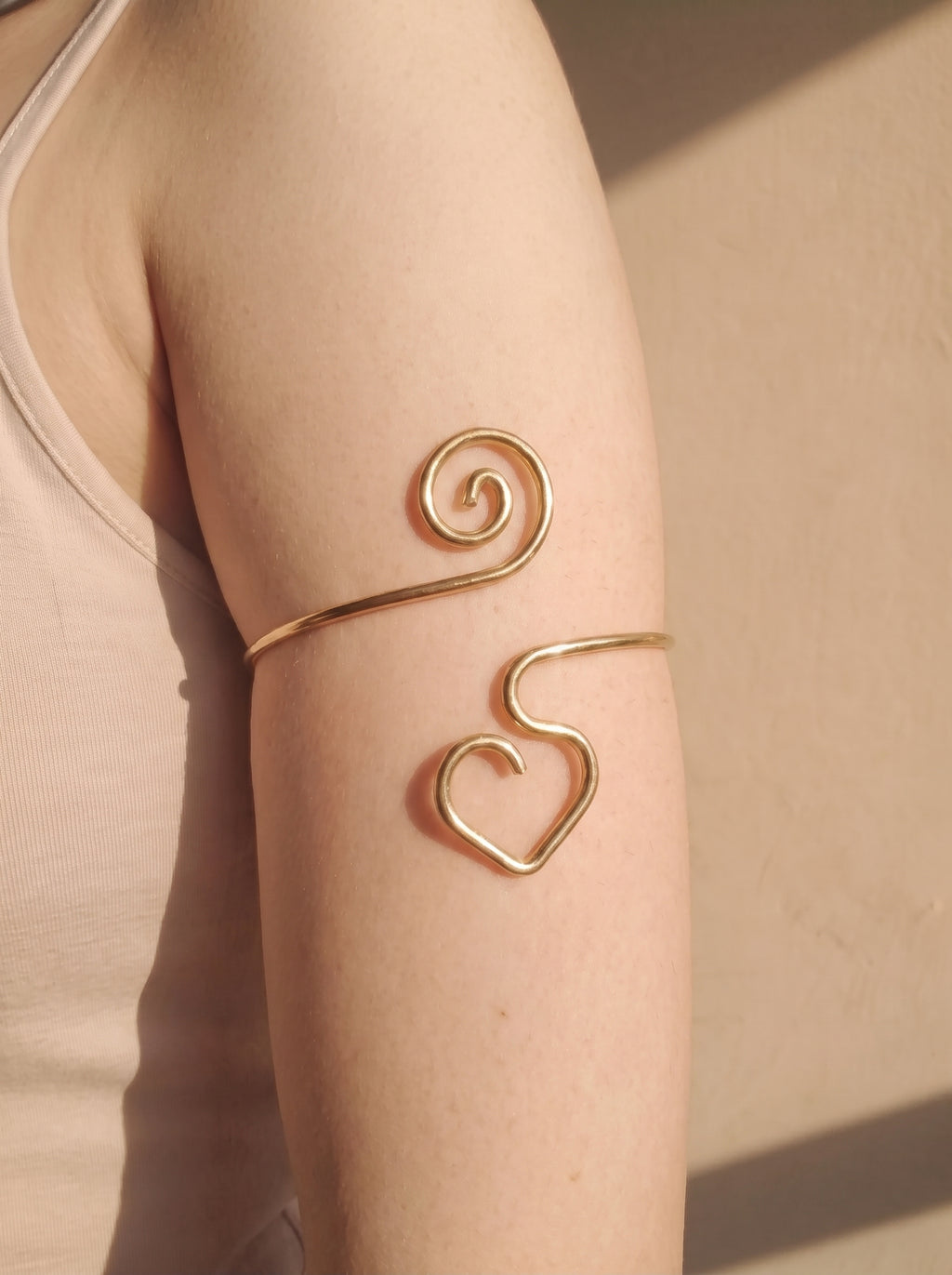 Arm cuff- heart