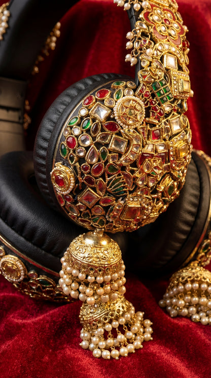 Jhumka Headphones - Black and golden Beauty