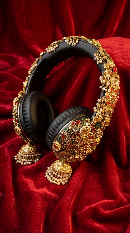 Jhumka Headphones - Black and golden Beauty